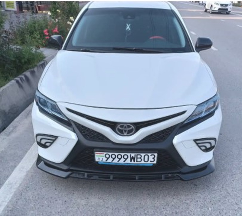 Губа на передний бампер Toyota Camry 6 XSE